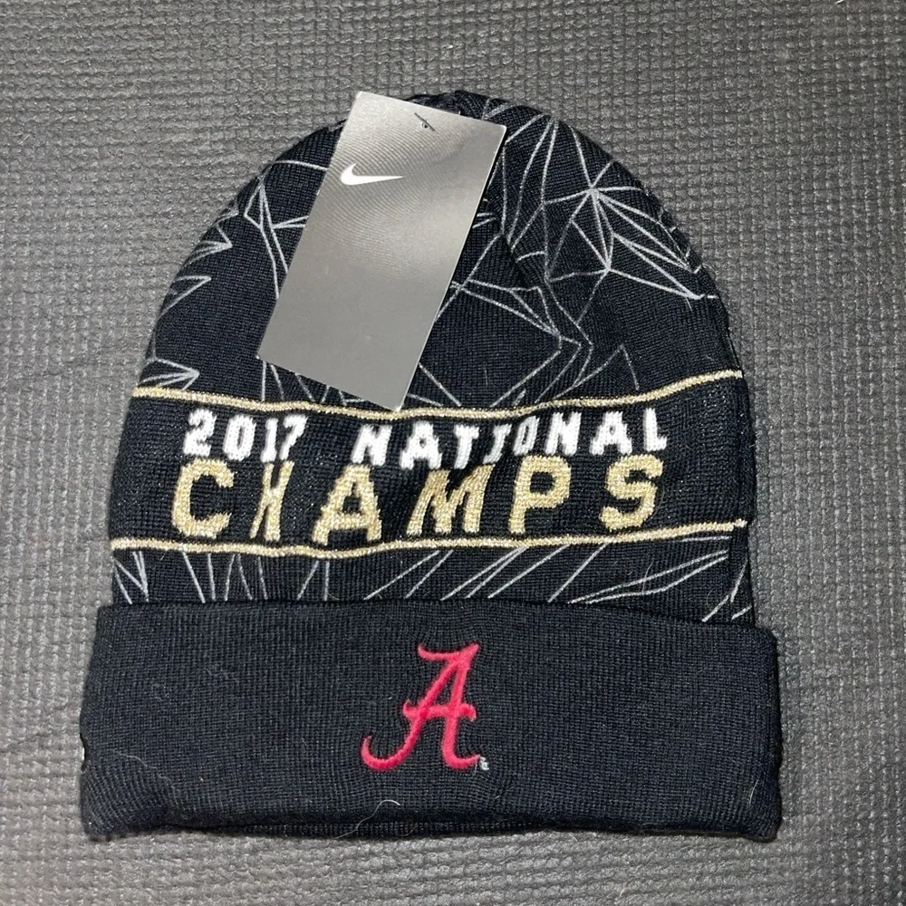 NWT Nike NCAA Alabama Football 2017 National Championship Knit Beanie